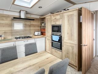 Family Cabin - Selsey - 5