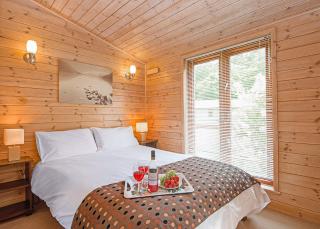 Parmontley Hall Lodges - Whitfield - 4
