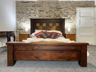The Farmhouse - Pelcomb - 1