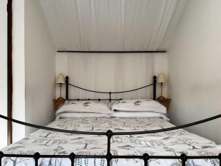 Butterfield Cottage - Tideswell - 2