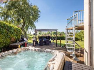 Melsham House - Freethorpe - 9