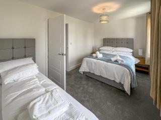 Pier Sands - 3