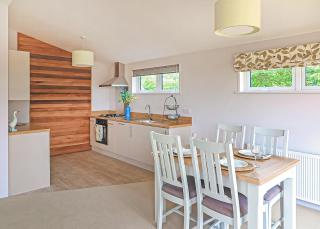 Kingswood Golf Lodges - Thorne - 4