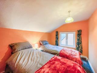 5 Rose Cottages - Sandhurst - 5