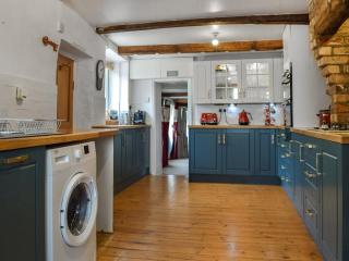 Jasmine Cottage - - 2