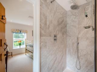 Manor Cottage - - 1