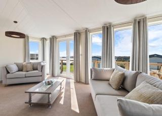 Meadow House Holiday Park - Amroth - 1