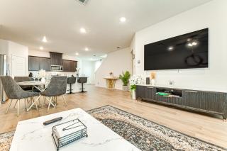 12 Mi to Dtwn McKinney Modern Gem with Patio and Yard - Anna - 6