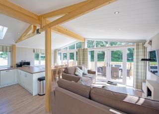 Athelington Hall Farm Lodges - Horham - 3