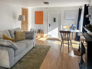 Island Lodge - Little Baddow - 8