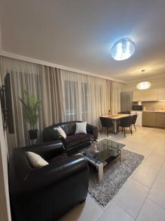 Paris Yard Apartman with free parking - Debrecen - 1