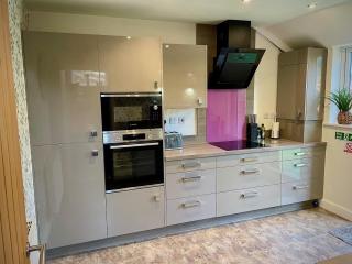 Station View - Pickering - 8