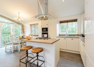 Wareham Forest Lodge Retreat - Lytchett Minster - 6