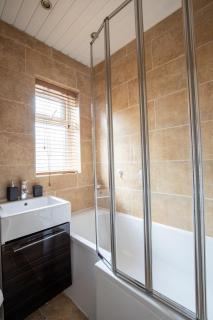 Daisy Guest House - Oldham - 7
