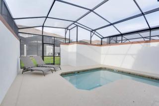 Townhome com Piscina Privada– Storey Lake - 9