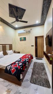 Chauhan Inn - Vrindāvan - 8