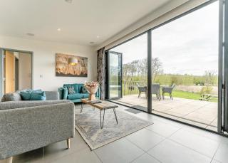 Swanborough Lakes Luxury Lodges - Lewes - 5