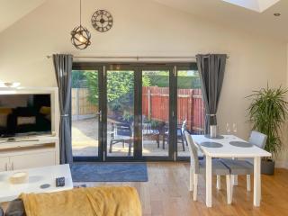 Woodside Retreat, Number 37 - 2