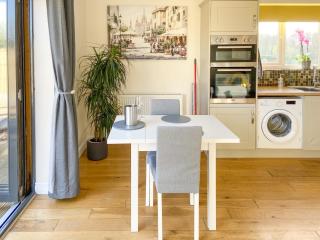 Woodside Retreat, Number 37 - Worthington - 1