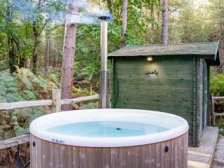 The Warren Yurt - Withyham - 9