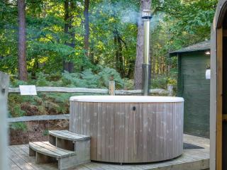 The Warren Yurt - Withyham - 2