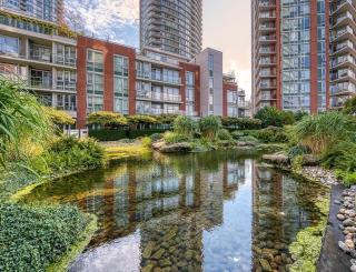 Luxury Designer Apartment In The Heart Of Downtown - Vancouver - 7