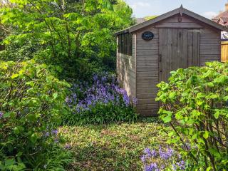 5 Rose Cottages - Sandhurst - 2