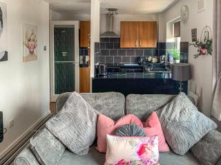Sunny Rhyl Apartment - Uk44631 - Rhyl - 8