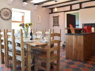 Ty Celyn Farmhouse - Pont Yates - 3