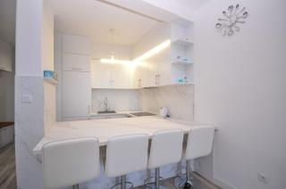 Top View - Bar - 4