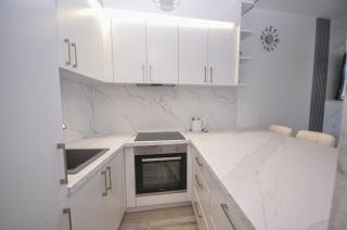 Top View - Bar - 3