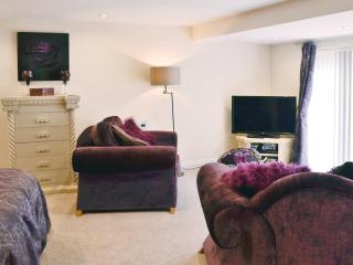 Stable Cottage - Penrhyn Bay - 6