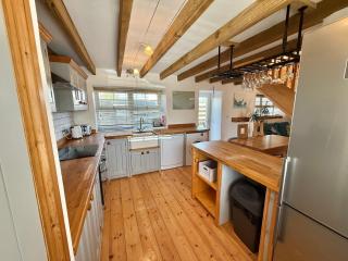 Stylish Cottage - Walk to Beach & Pubs & Fast WiFi - St Agnes - 5