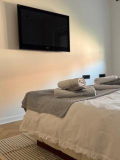 Riverside Luxury Apartment - 1