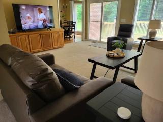 Cookeville Family Retreat 3BR Home with Yard Close to TTU & Town - Cookeville - 6