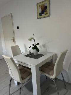 Apartman Soni Jagodina- free jacuzzi, private parking - Kolonije - 1
