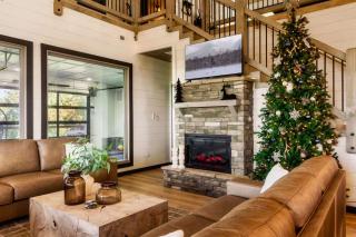 5 Suites - 180 View - Pool-Spa-Theater - Fireplace - 6