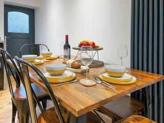 Padfield House - Glossop - 4
