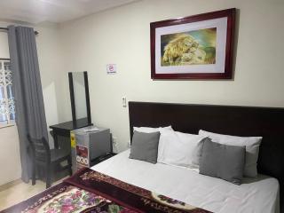 105 Inn - Amasaman - 7