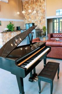 Savanna68 Hotel - Victoria Falls - 0