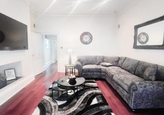 Luxurious & Spacious 2BR City Centre Duplex - Nottingham - 3