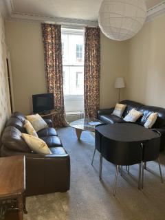 Central, Cafe society around the corner, Barony Street Apartment - Edimburgo - 0