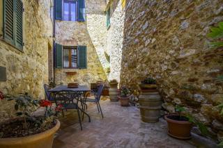 Apartment in the medieval village - 3