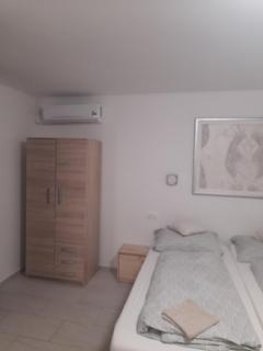 BB64 Apartmanház - 1