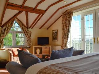 Meadow Croft - Llangeinor - 4