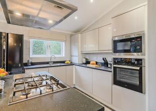 Canterbury Reach Lodge Retreat - Petham - 9