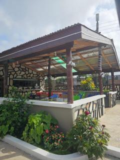 Madora Lodge - - 5