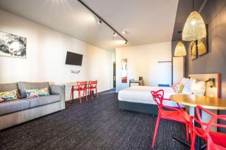 Nightcap at Monash Hotel - Clayton North - 2