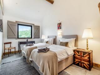 Loch Farm Stables - Watton - 1