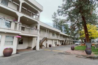 Beachside Motel - 8